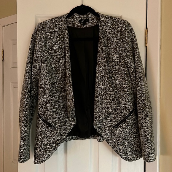 Reitmans blazer - Picture 1 of 6